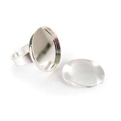 Round Ring with 20 Mm Ø Cabochon Silvery