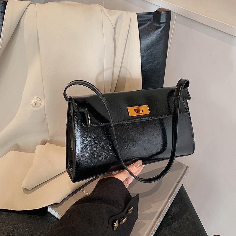 Bag Women's One-shoulder Armpit Bag Texture New Spring and Winter Retro Portable Messenger Baguette Women's Bag