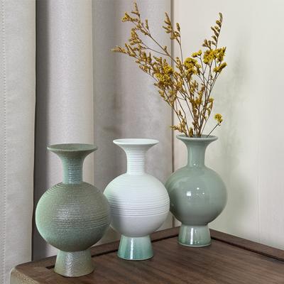 Ceramic Vase, Suitable for Home, Living Room, Dining Table, Farmhouse, Office Decoration, Bedroom, Table, and Kitchen Shelves