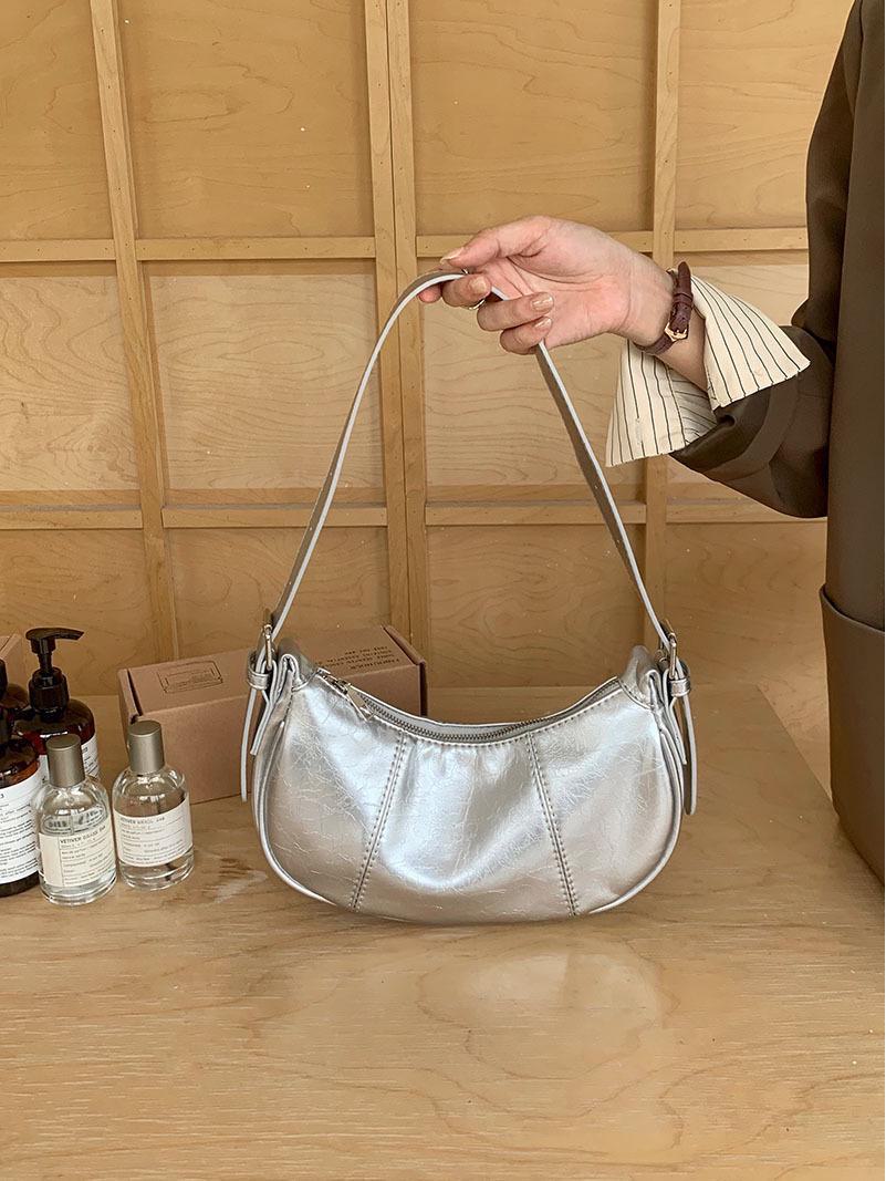 

Корейская дизайнерская серебряная сумка через плечо и подмышку для женщин - коллекция осень/зима 2024 года серебряный