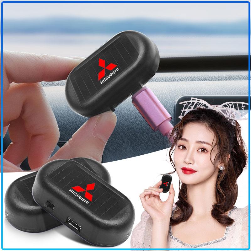 Per Mitsubishi Lancer 7 8 I200 Pajero Montero Sport Outlander Mirage 1pz Auto LED Lampeggiante di Avvertimento Wireless Antifurto Lampada di Attenzione Accessori Emblema