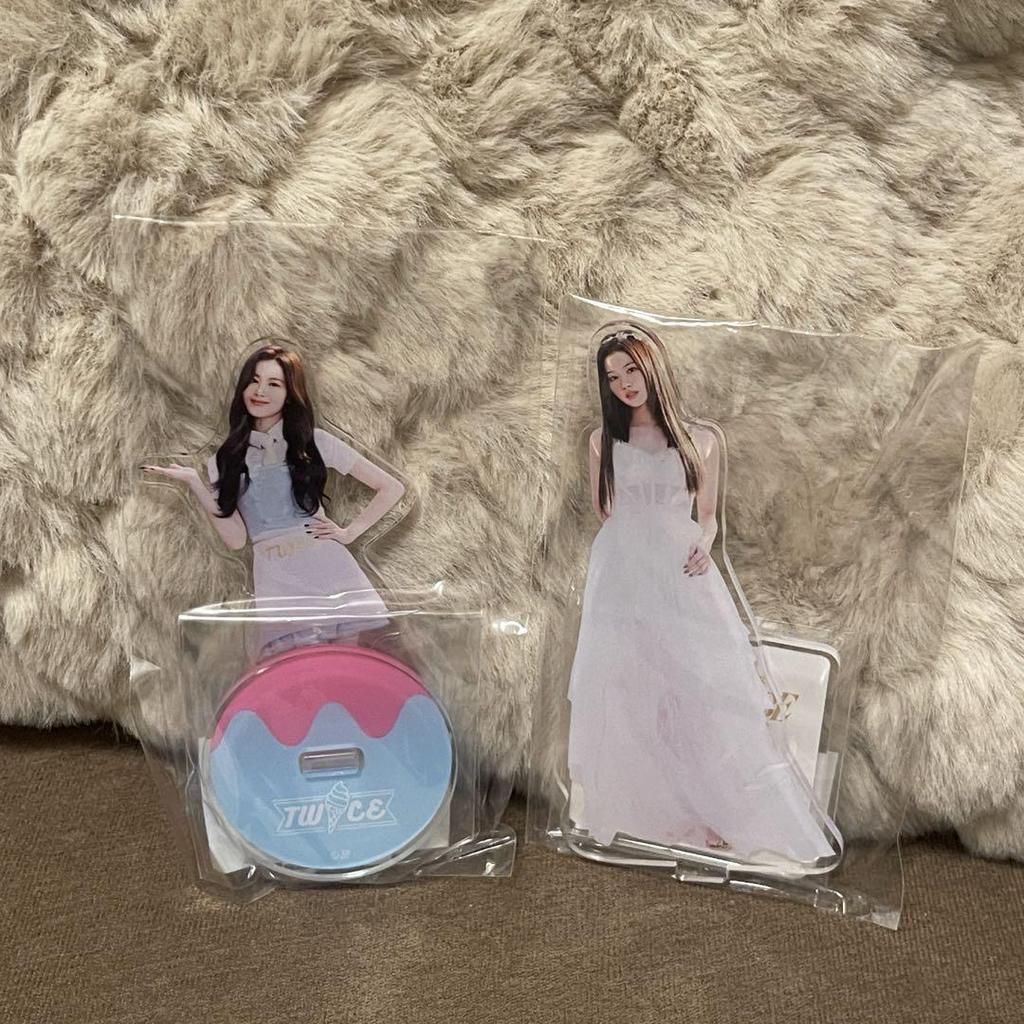 [USED] TWICE Sana acrylic stand