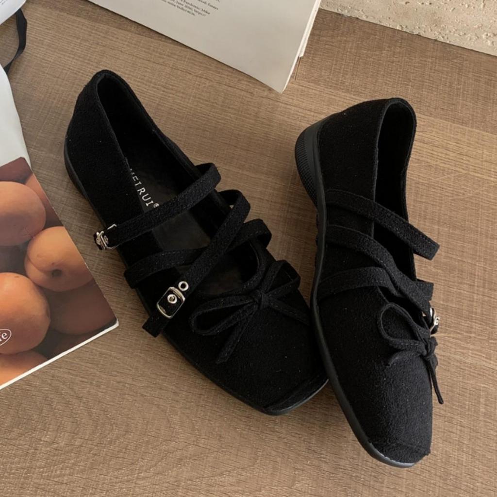 Mary Janes aus Leder im Retro-Stil mit eckiger Spitze - Flacher Absatz, Bequeme Damen-Abendschuhe 2025