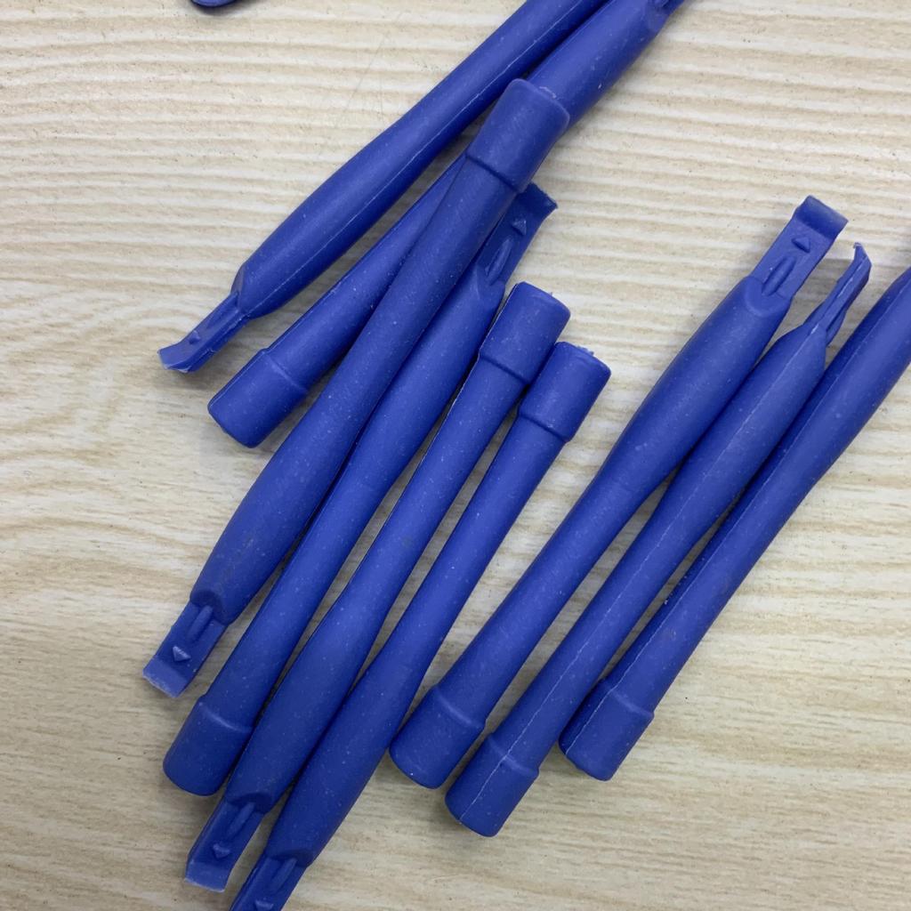 Triangular PP Prying Tool for Mobile Phone Disassembly