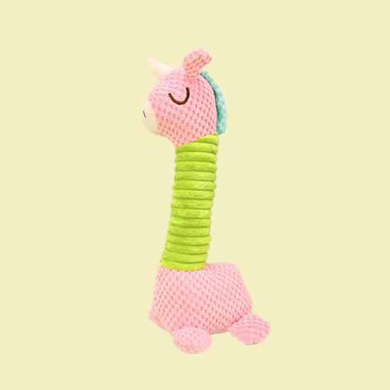 Pet Toy Pineapple Pattern Cartoon Giraffe Shape Bite-Resistant Plush Squeaky Dog Toy with Built-in Sound Long Neck Design Chew Toy