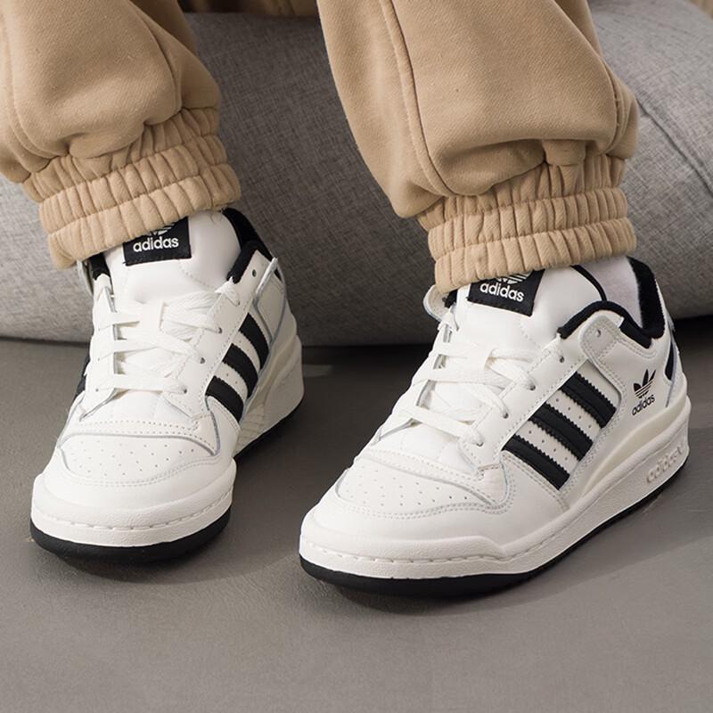 

Adidas Unisex Lifestyle Skateboard Shoes IH7830 40.5