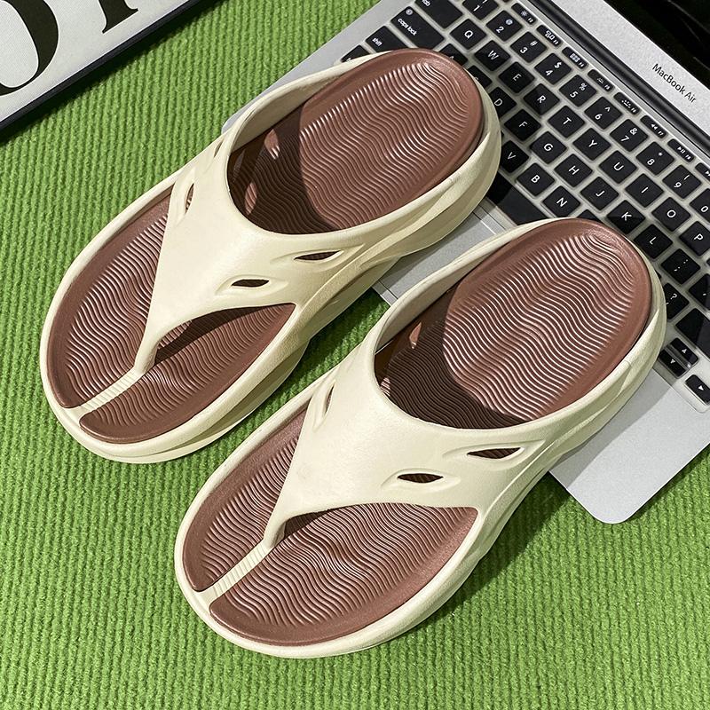 Lightweight Holiday Sandals for Men Outdoor Summer Walking Mens Flip Flop Casual Classic Style Bright Colored EVA Beach Shoes