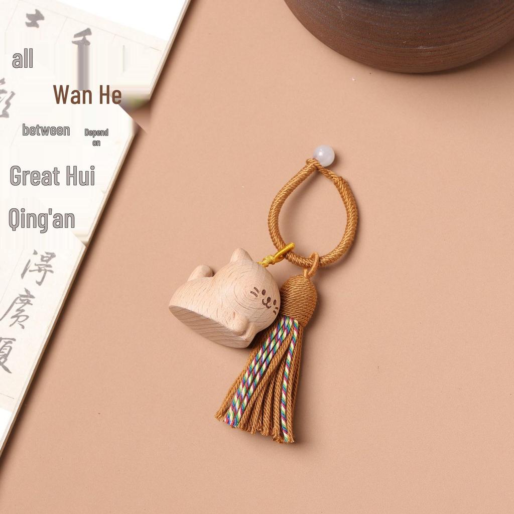 Beech Wood Lucky Cat Tassel Keychain – Cute Wooden Cat Pendant & Bag Ornament Gift