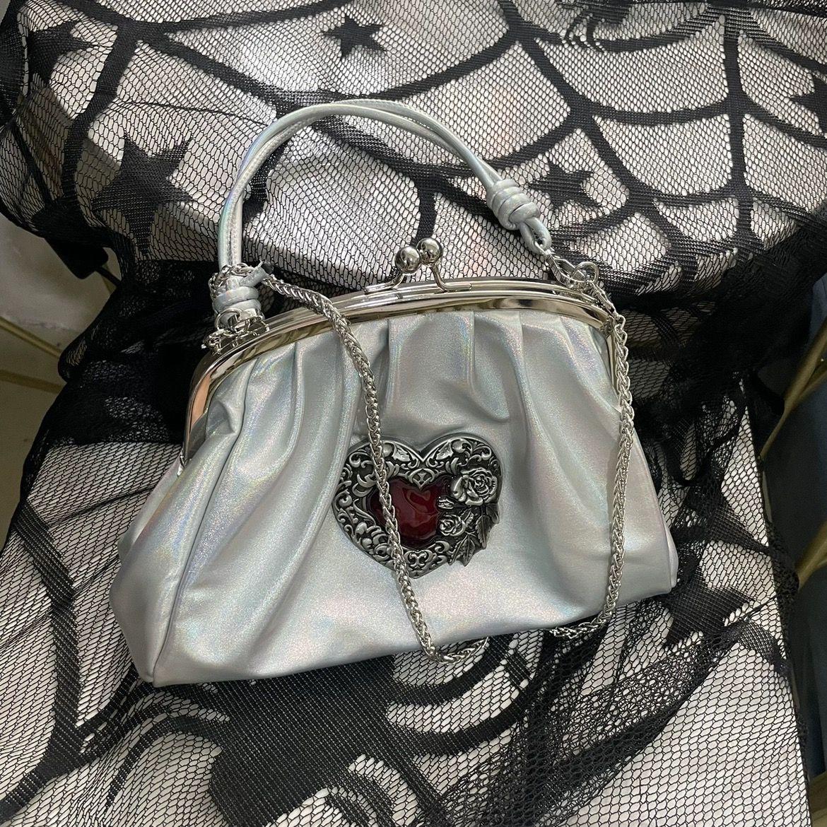 

JIAERDI Retro Laser Heart Niche Design Handbag Women Chain Pleated Petite Shoulder Bag Ladies Y2k Aesthetics Crossbody Bag Purse 26x18x9cm