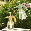 Drucksprühflasche: Vielseitiger Sprüher für Blumen und Desinfektionsmittel
