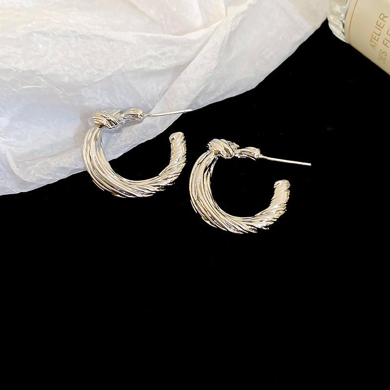 European and American simple love circle earrings fashionable versatile geometric ear buckles earrings earrings women