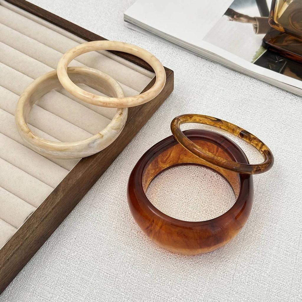 SHIXIN 4 Styles Trendy Orange Beige Thick Resin Acrylic Bracelet for Women Elegant Geometry Smooth Round Bangle Bracelet On Hand