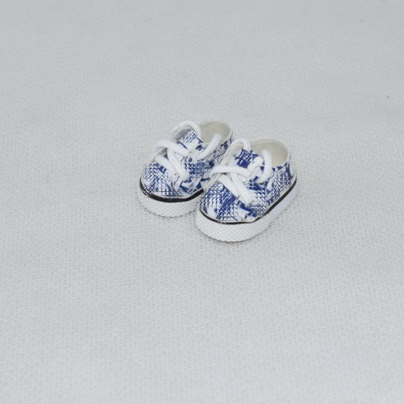 

Labubu Dress-Up Shoes Doll Keychain - 17CM Blind Box Collection