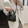 Retro Fashion Retro Fashion Spring New Korean Version Simple Casual One Shoulder Hand Wire Crossbody Small Square Bag