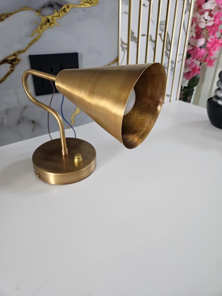 Modern Brass Wall Sconce Handmade Cone Shape Light Fixture Minimalist Bedside Lamp Mid Century Vanity Wall Lighting Home Decor Light Fixture