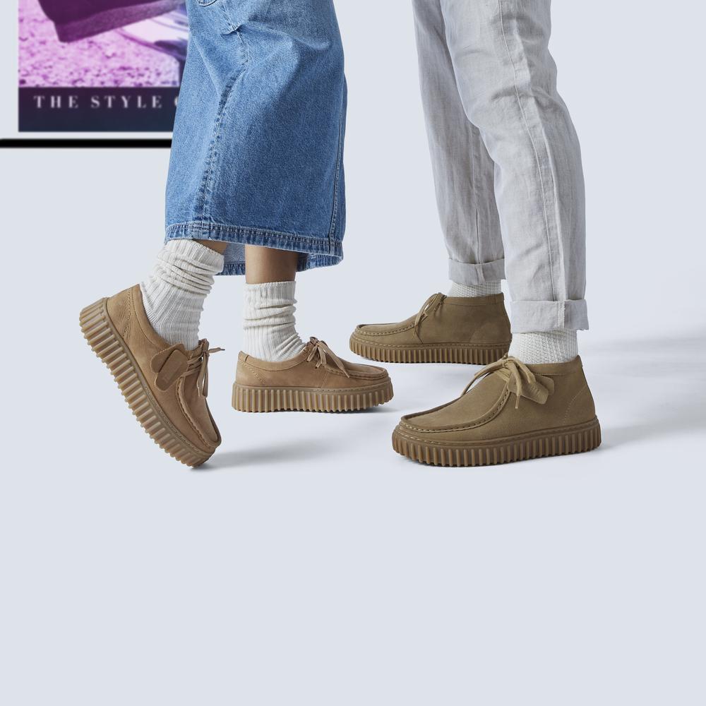Clarks Two-Layer Cowhide Shock Absorbing Fashion Retro Trendy Comfortable Short Boots Men Boots Yellow 261736637