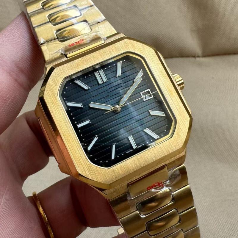 Patek Philippe Nautilus 5821 Men's Gold Automatic Mechanical Watch with Large Dial and Calendar.