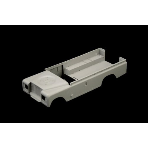 PLATZ Italeri 1/24 Scale Land Rover 109 LWB Plastic Model Kit (IT3665) with Japanese Instructions