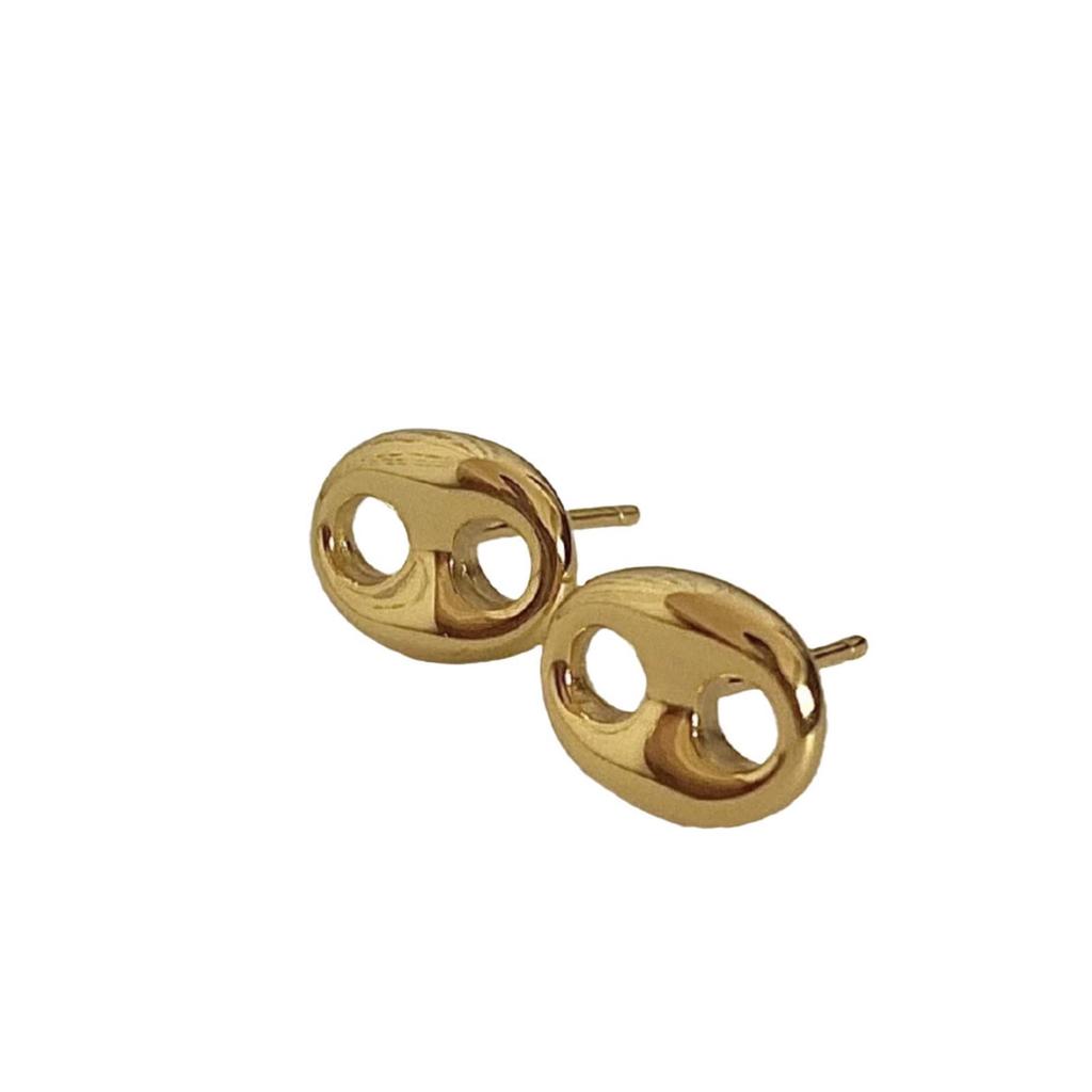 Elegant Metal Pig Nose Stud Earrings: 2024 Hot Autumn/Winter Style for Women