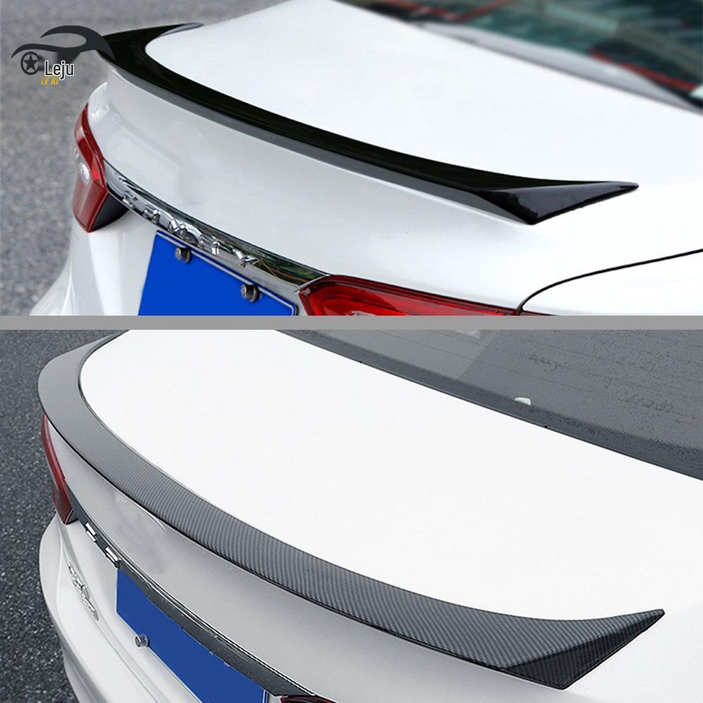 Carbon Fiber Rear Spoiler for 2018-2022 Toyota Camry - Decorative Wind Deflector Modification.