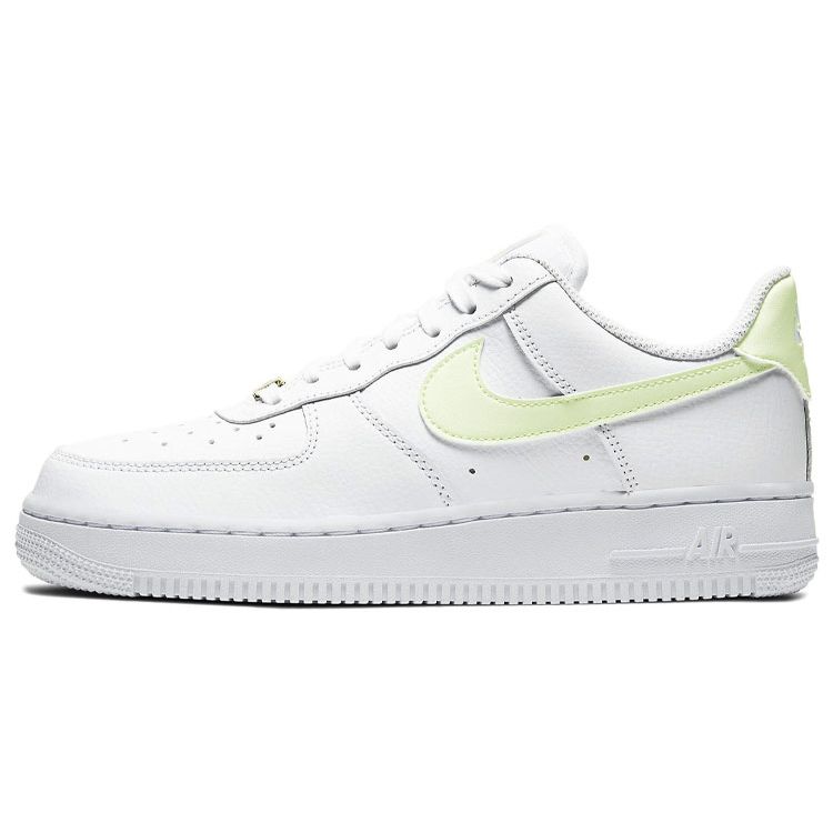 

Женские кроссовки Nike Air Force 1 Low Barely Volt белые 315115-155