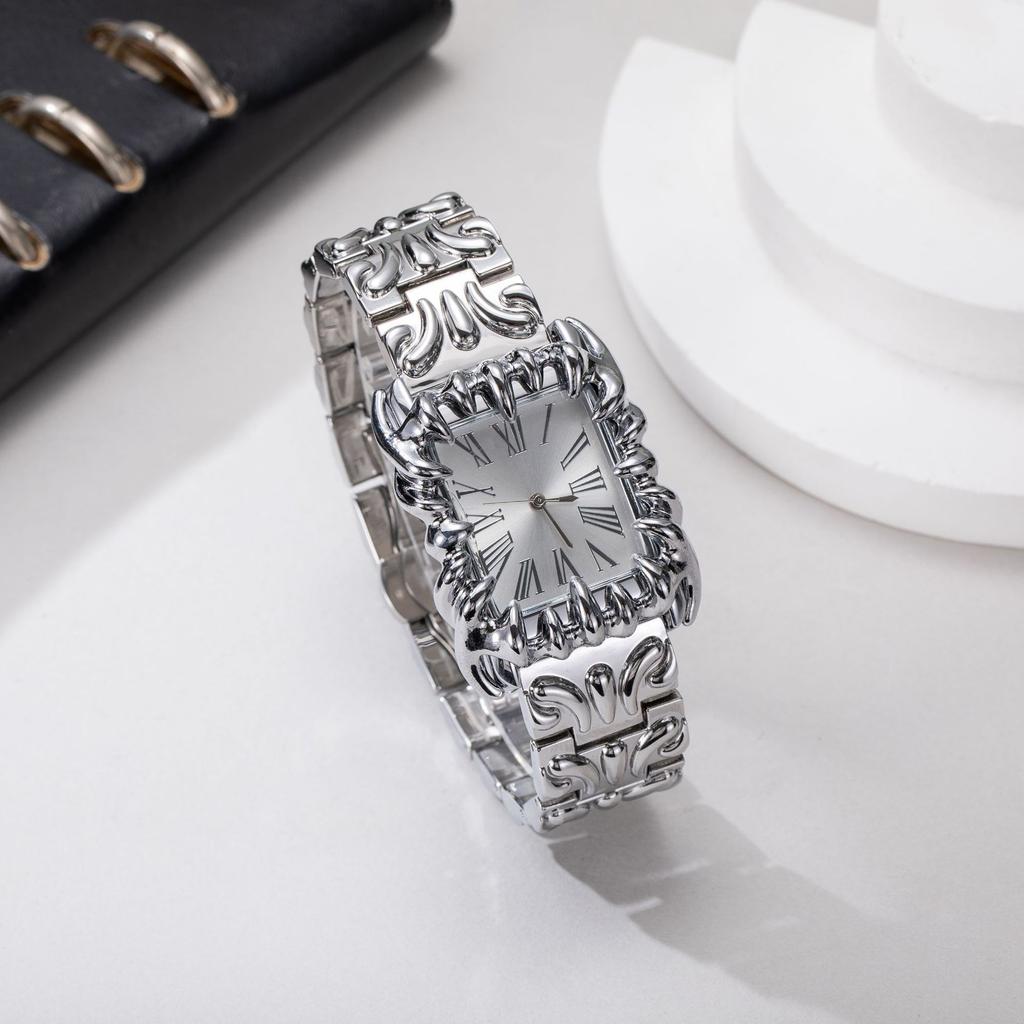 Men Y2K Black Quartz Watch Irregular Dial Retro Fashion Wristwatch