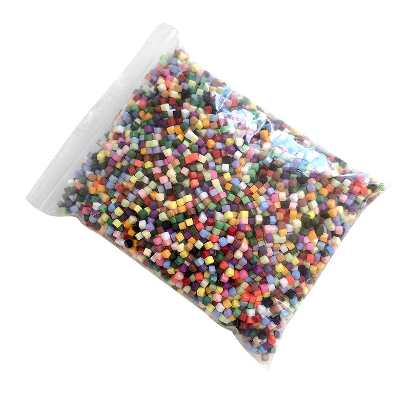 Akrylové mozaikové korálky 4x4 mm - Malé čtvercové, bez dírky, Materiály pro DIY