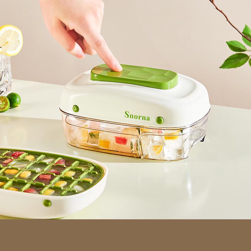 Guan Zhuojia Press-Type Drawer Ice Cube Maker