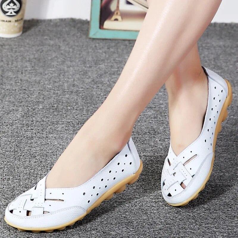 Novas sandálias femininas moda sola macia salto plano oco sapatos planos mulher sapatos de couro genuíno feminino casual 2024