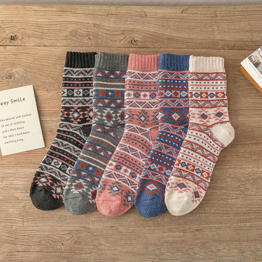 5 poros Naujo dizaino Žieminių kojinių Storos Šiltos Kalėdinės kojinės Vyrams Moterims Porinės kojinės Vienas dydis 9021