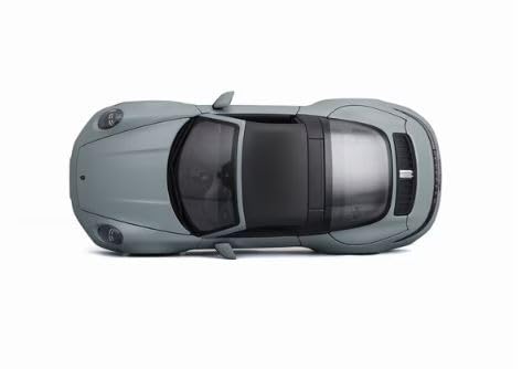 Maisto Porsche 911 Targa 4 GTS 1/18 Scale Special Edition Display Set with Display Base, Opening Doors, Hood, and Trunk, and Removable Roof