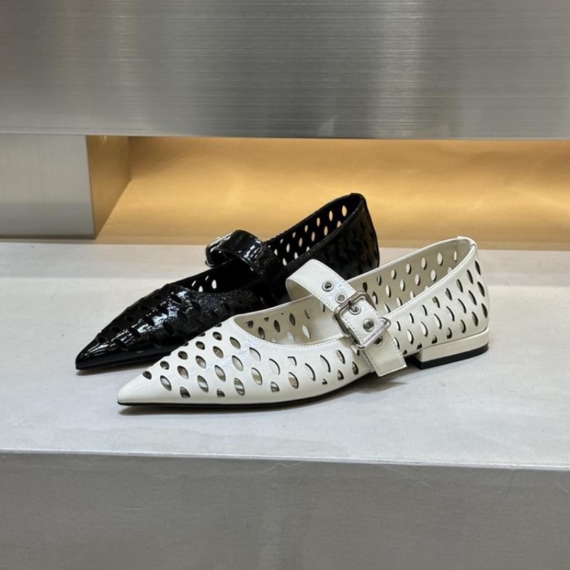 Fashion 2025 New Summer Designer Cosy Mesh  Heels Women Flat Shoes Fashion Round Toe Buckle Strap Casual Outdoor Dress Sandals