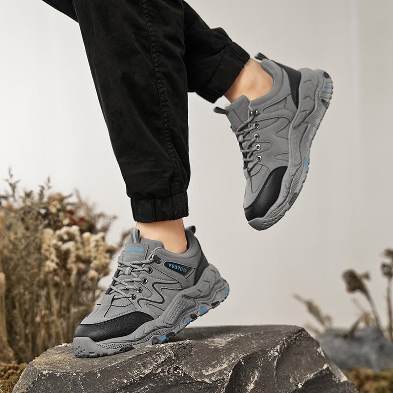 New Men's Fashion Casual Low Top Sports Shoes Students Thick Sole Comfortable Sneakers Boys Male Classic Breathable Basketball Shoes