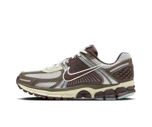 Nike Zoom Vomero 5 Running shoes Women's FD9920-022 Size