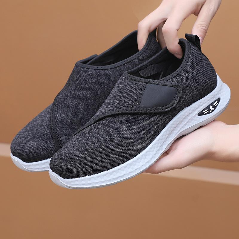 

Shoes men s spring new customized comfortable casual shoes cloth surface one pedal lazy non-slip lightweight breathable dad shoes 39 чёрный