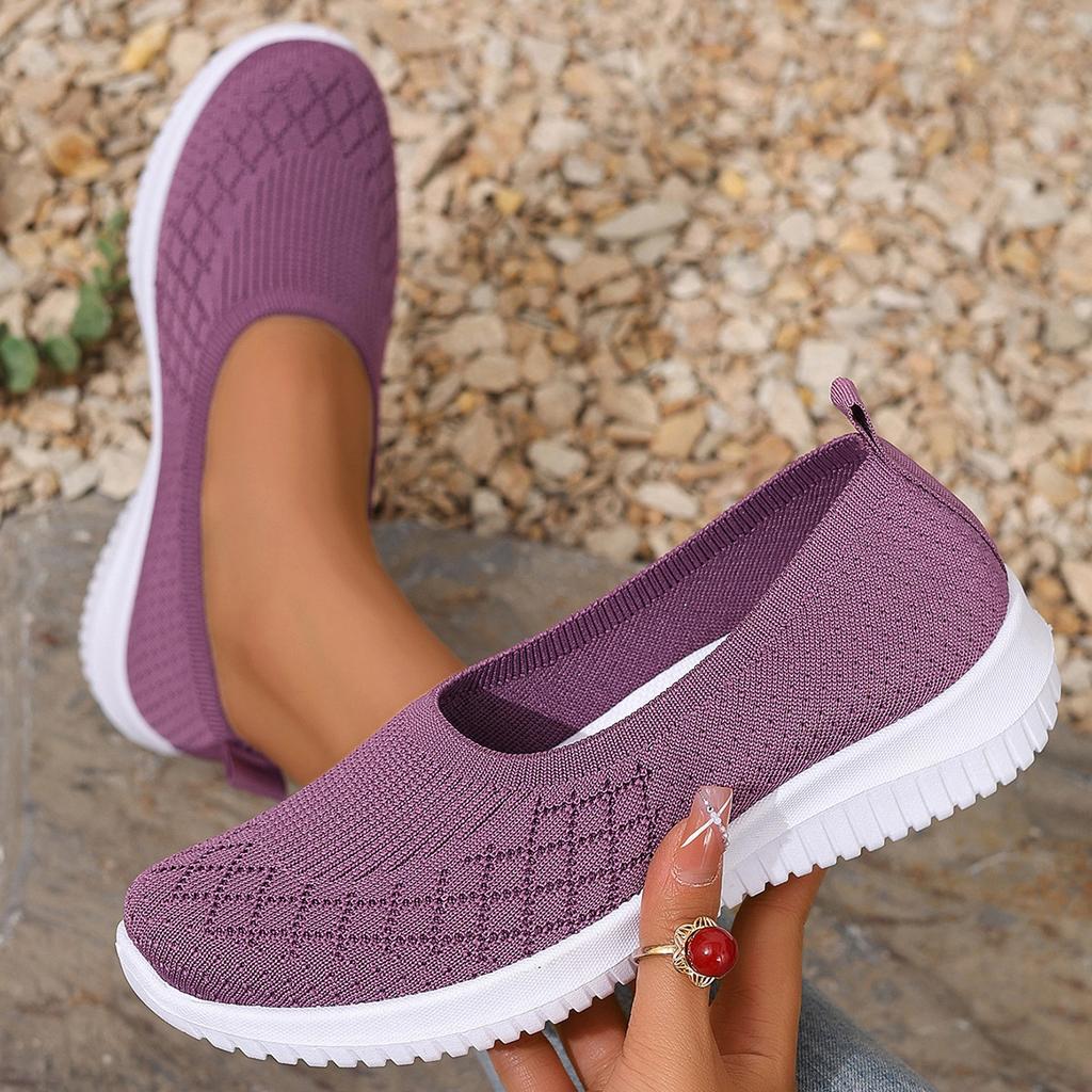 Women Casual Shoes Light Sneakers Breathable Mesh Summer Knitted Vulcanized Shoes Outdoor Slip-On Sock Shoes Plus Size Tennis