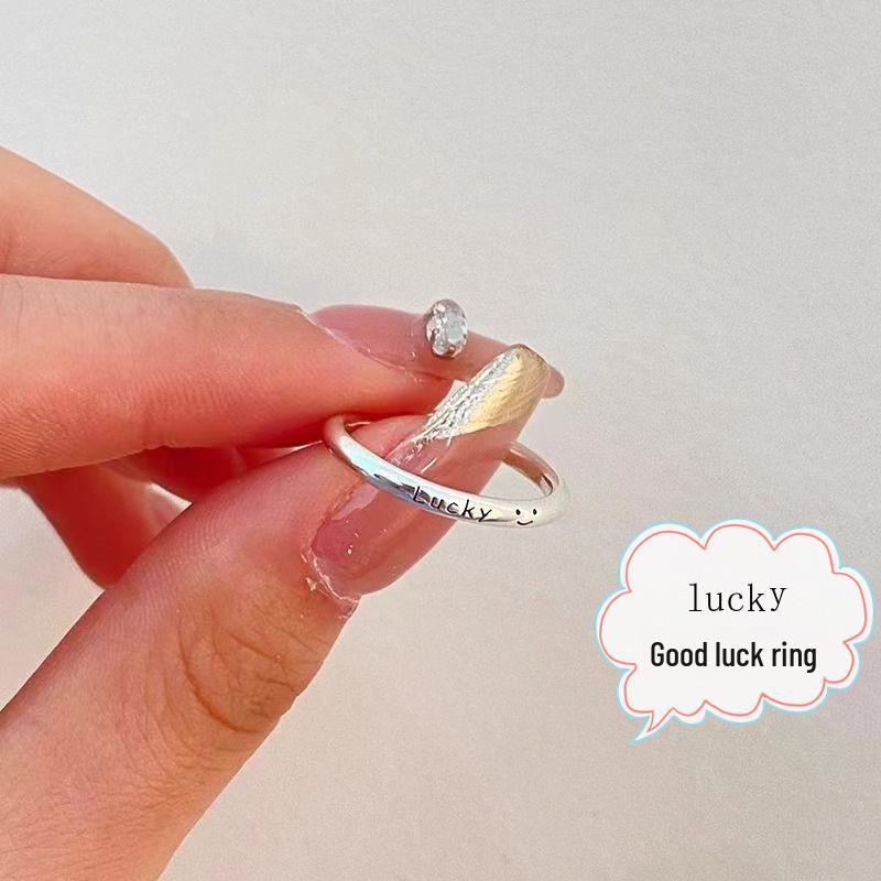 Inel Stea cu Cinci Colțuri pentru Femei - Lux Lejer, Design Coreean High-End, Bandă Argintie pentru Degetul Arătător, Perfect pentru Studente.