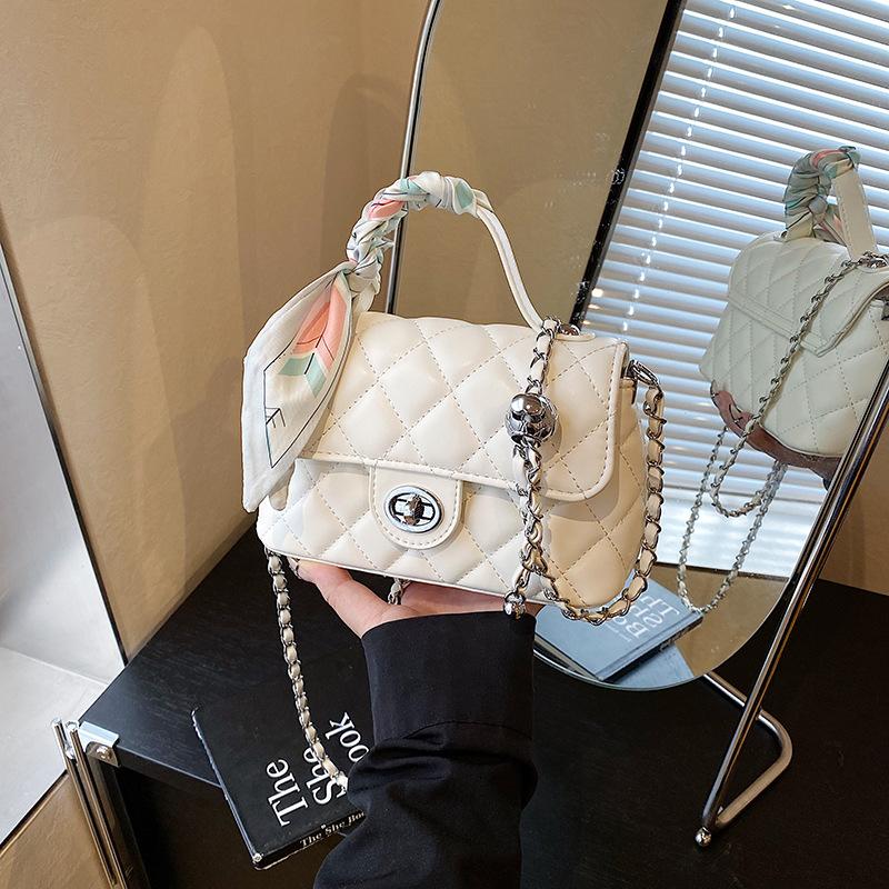 

Niche handbag bag women s new fashionable exquisite chain messenger bag high-end diamond square bag белый