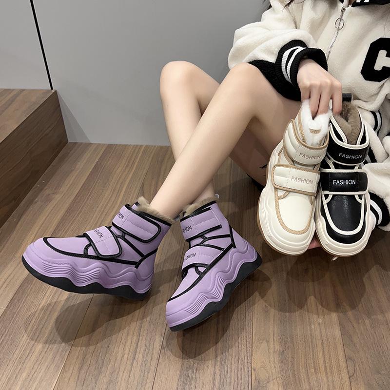 Women's Genuine Leather Thick-Soled Snow Boots, Large Size, Non-Slip, Wool-Lined, 2025 Winter Collection.