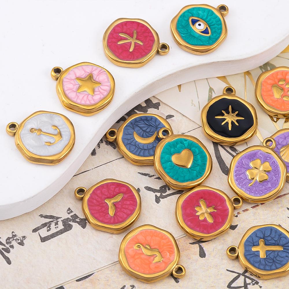 5 Pcs/Lot French Retro Style Enameled Round Stainless Steel Multi Pattern Pendant For DIY Necklace Jewelry Accessories Wholesale
