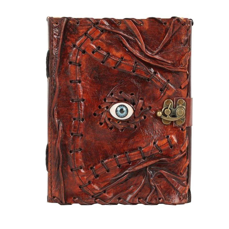 

Жуткий декор подарки на Хэллоуин, Книга заклинаний Книга теней Гримуар Кожаный журнал Хэллоуин украшения книга 7 x 5 in - 100 Page