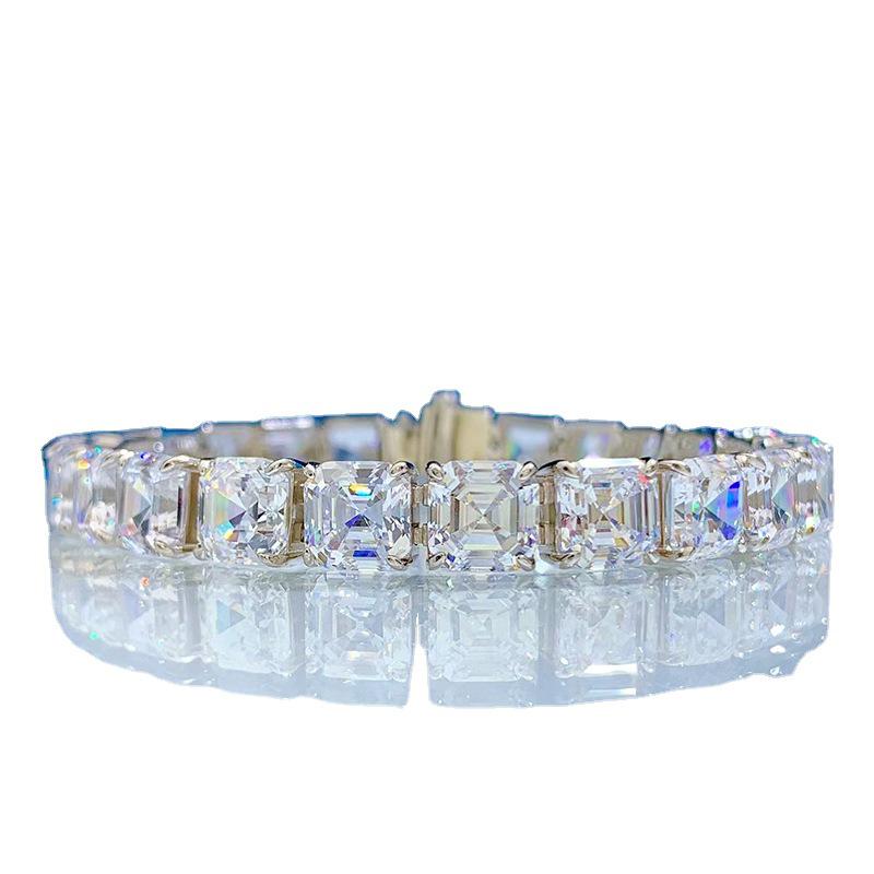 Hui Zhi Yi 2023 Sterling Silver Diamond Pagoda Bracelet - Fashionable & Timeless Design