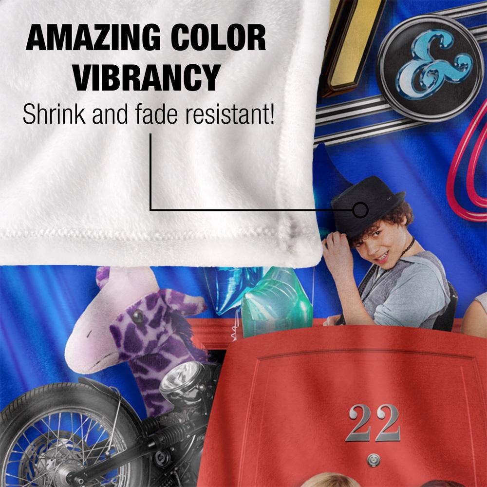 Sam & Cat Silky Shower Poster Supersoft Blanket