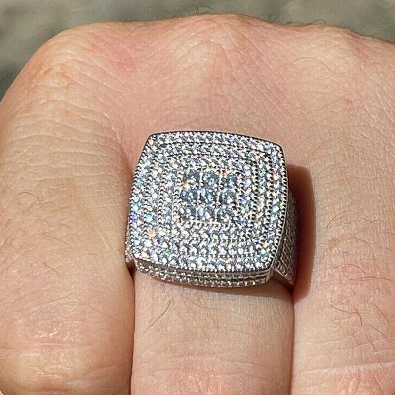Huitan Gorgeous Women/men Square Shaped Ring Trendy Party Special Wedding Luxury Accessories Full Shining CZ Temperament Jewelry
