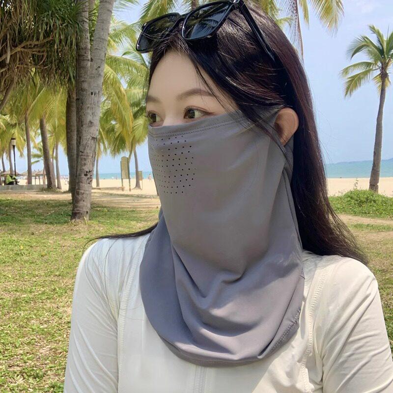 Men's Ice Silk Sunscreen Neck Gaiter: Cycling, Fishing, and Outdoor Full Face Cover with Ear Loops.
