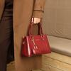 Luxurious Red Handbag for Women, New Model, Large Capacity, Stylish and Attractive, Fashionable Shoulder and Crossbody Bag