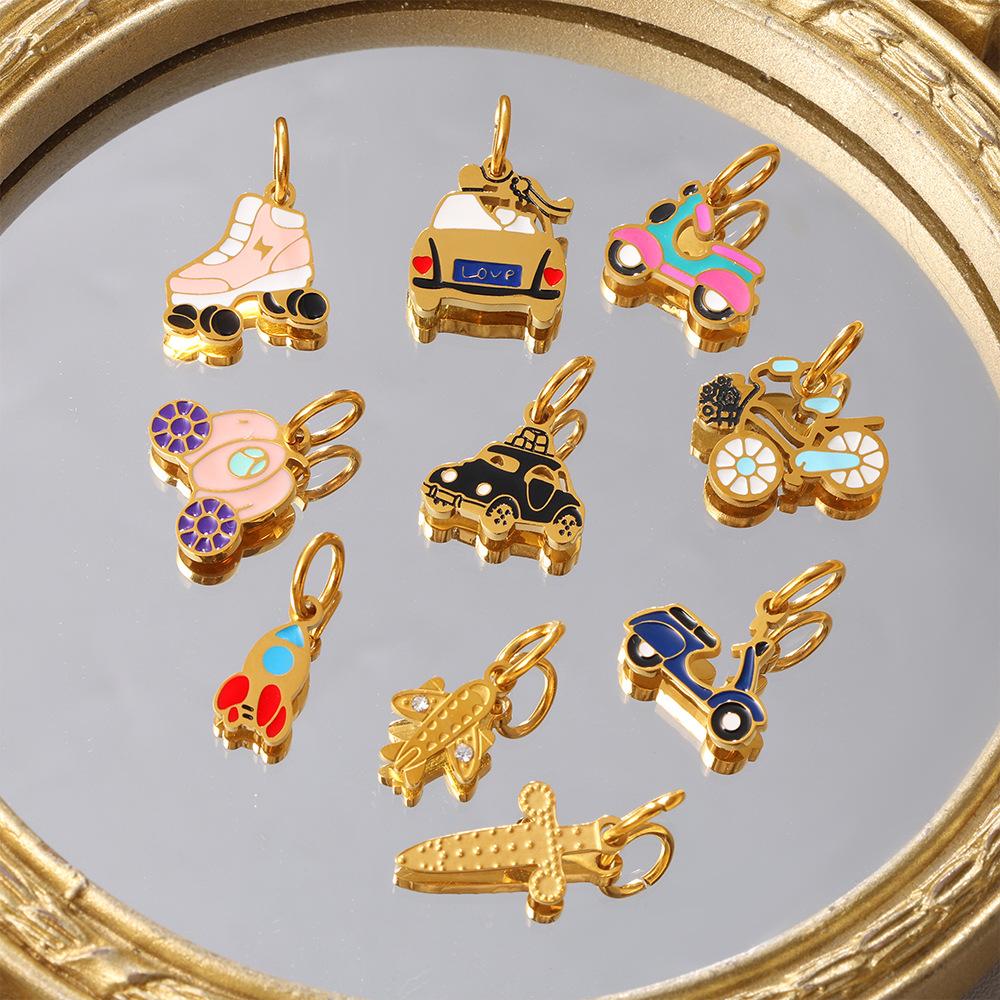 European and American Fun Shape Oil Drop Pendant Vehicle Sports Elements Colorful Color Scheme Personalized DIY Pendant