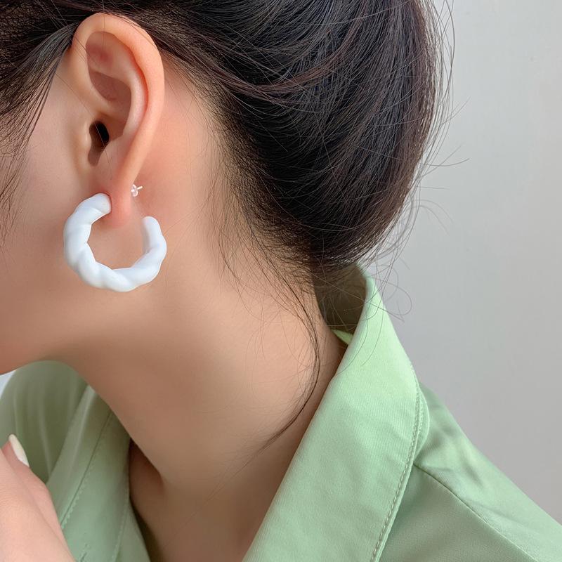 New European & American 925 Twisted C-Shaped Geometric Stud Earrings in Candy Color Acrylic for Women