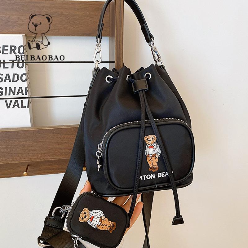 North Bag Source Factory 2026 Summer New Women's Bag Bear Drawstring Bucket Bag Fashi Versatile Crossbody Bag