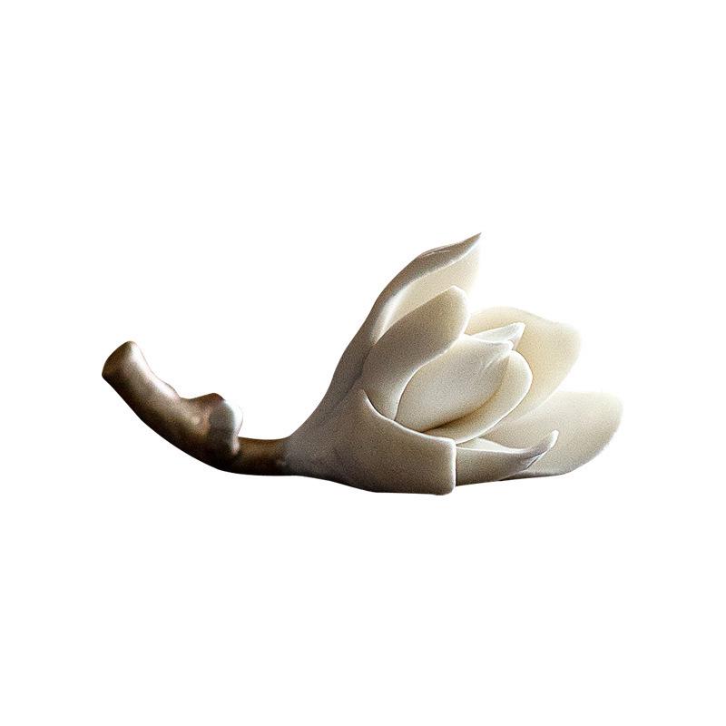 Handmade Ceramic Magnolia Incense Holder: Color-Changing Flower Ornament for Tea Ceremony or Table Decoration